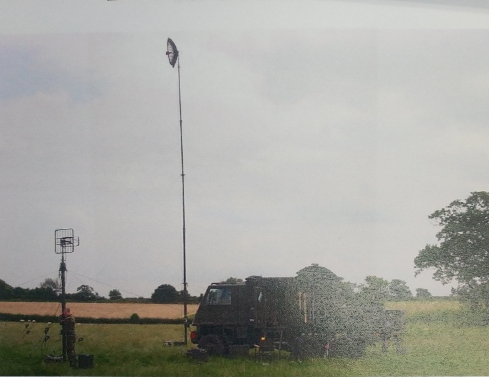 军用碳纤维升降桅杆